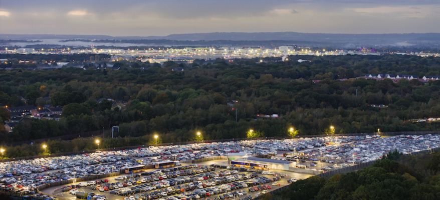 APH Park And Ride Gatwick Airport 9401 105